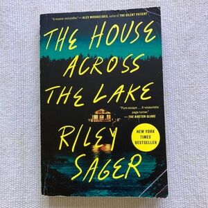 The House Across the Lake RILEY SAGER Paperback Book
